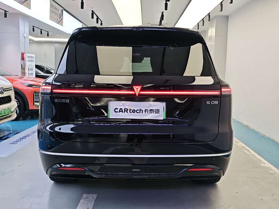 Deepal S09 2025 immagine di auto #7
