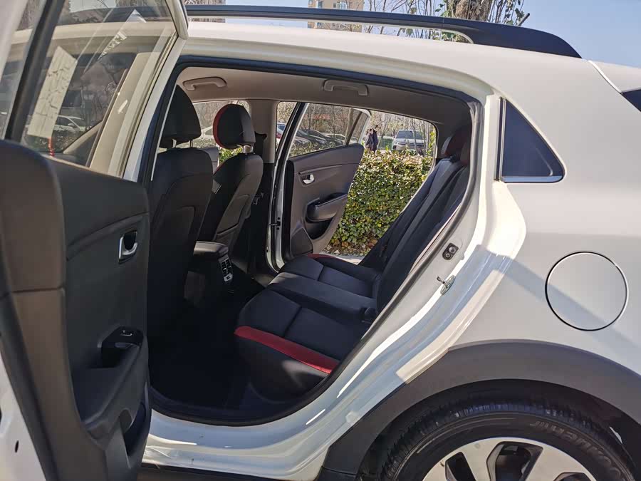 Kia Rio Cross 2018 صورة سيارة #7