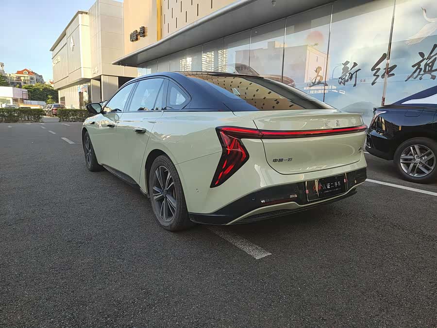 HongQi EH7 2024 #7 HongQi EH7 2024 car image #7