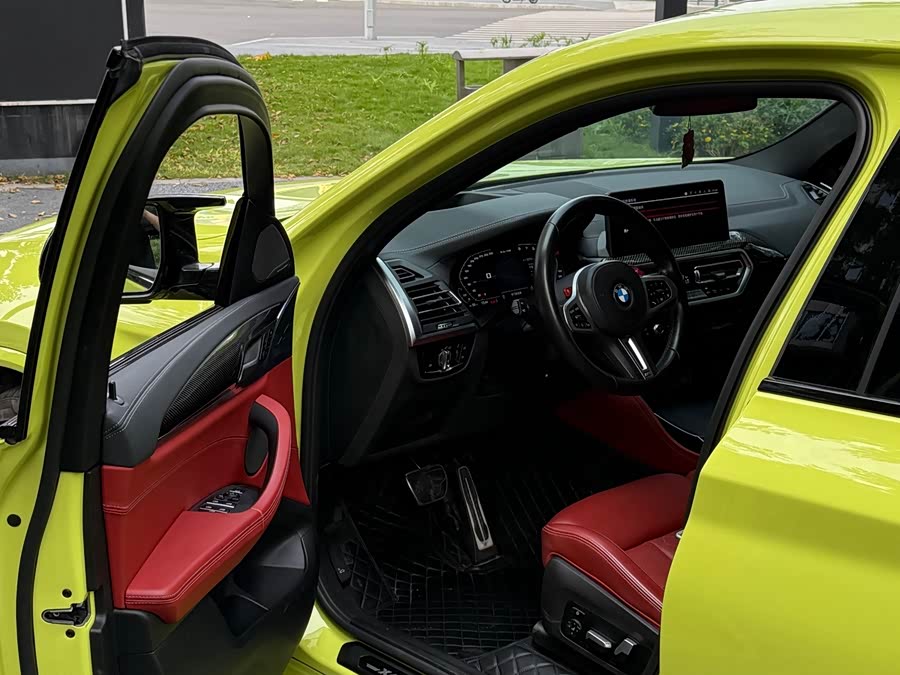 BMW X4 M 2022 car image #7