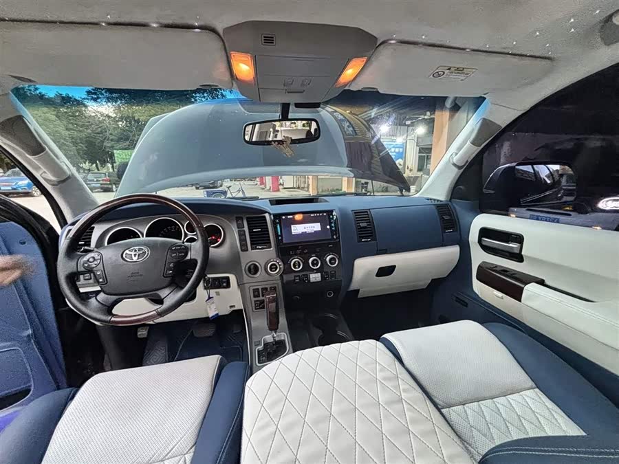 Toyota Sequoia 2011 #7 Toyota Sequoia 2011 immagine di auto #7