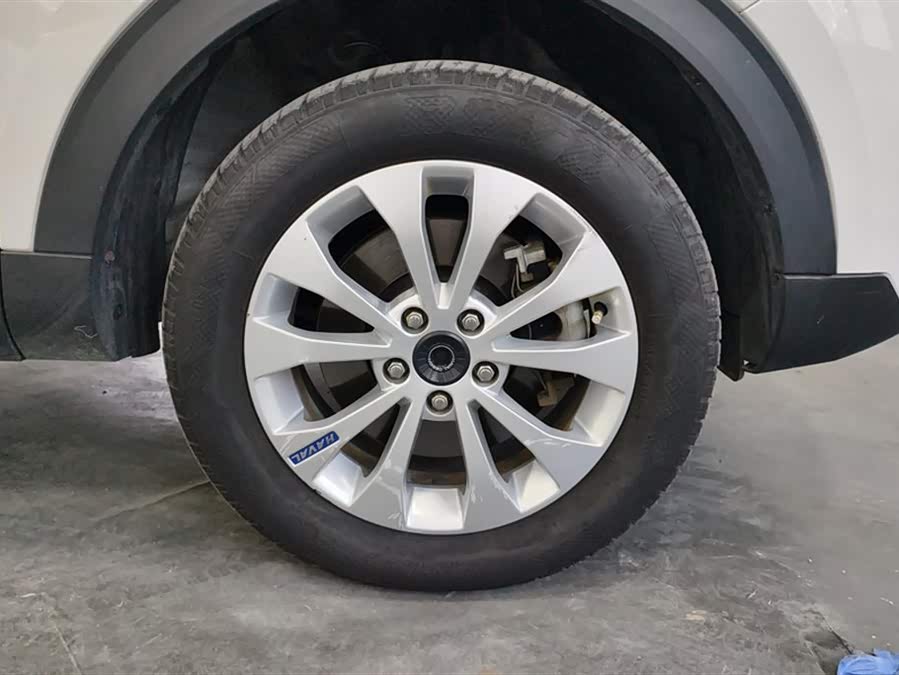 Haval H2s 2017 car image #7