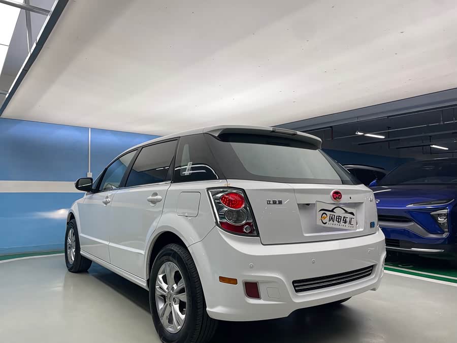 BYD e6 2016 #7 BYD e6 2016 car image #7