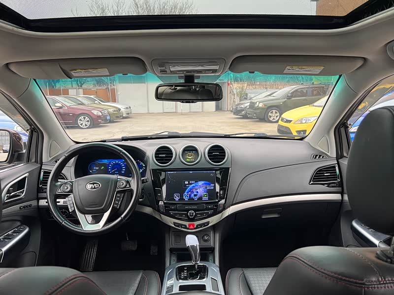 BYD S7 2015 car image #7