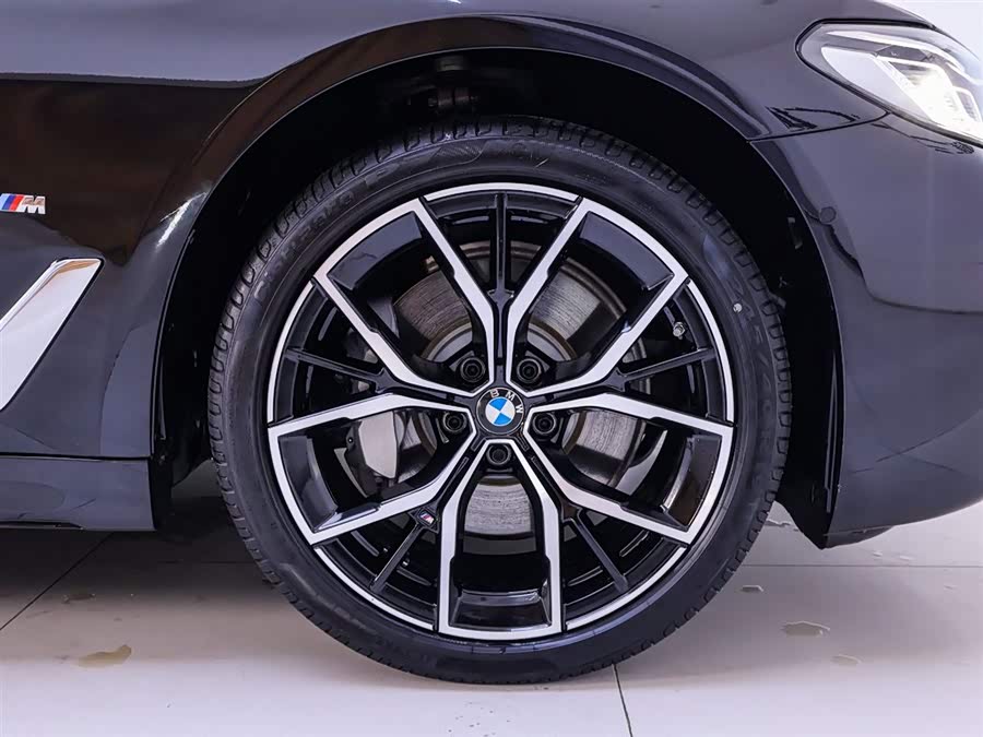 BMW 5 Series 2023 car image #7