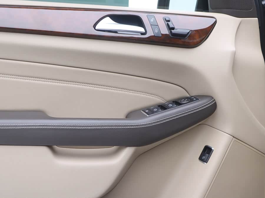 Mercedes-Benz M Class 2013 #7 Mercedes-Benz M Class 2013 صورة سيارة #7