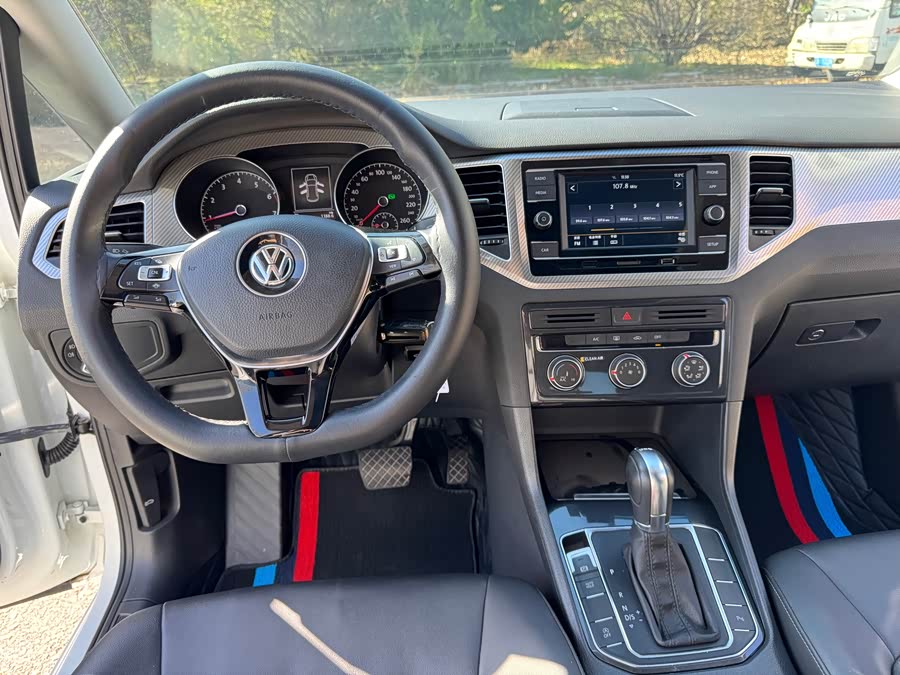 Volkswagen Golf Sportsvan 2020 car image #7