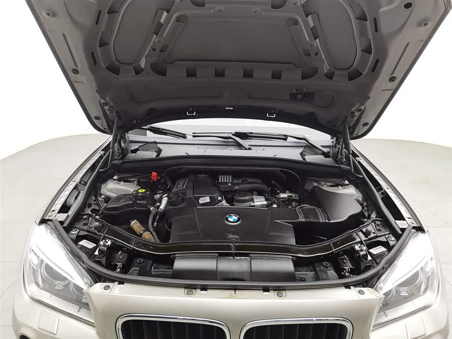 BMW X1 (Imported) 2013 car image #7