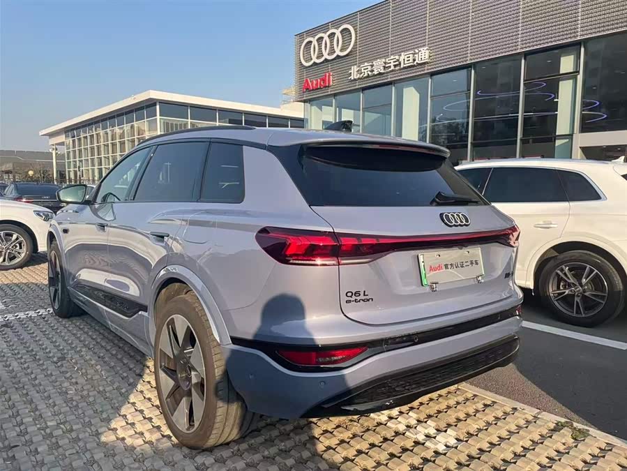 Audi Q6L e-tron 2025 #7 Audi Q6L e-tron 2025 صورة سيارة #7