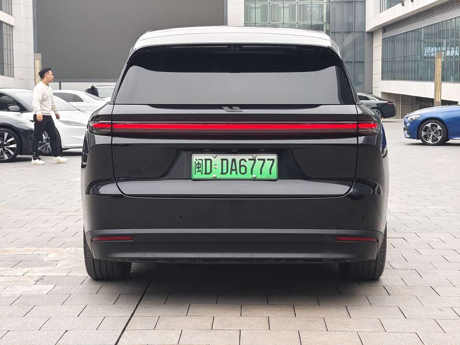 Li i8 2025 изображение автомобиля #7