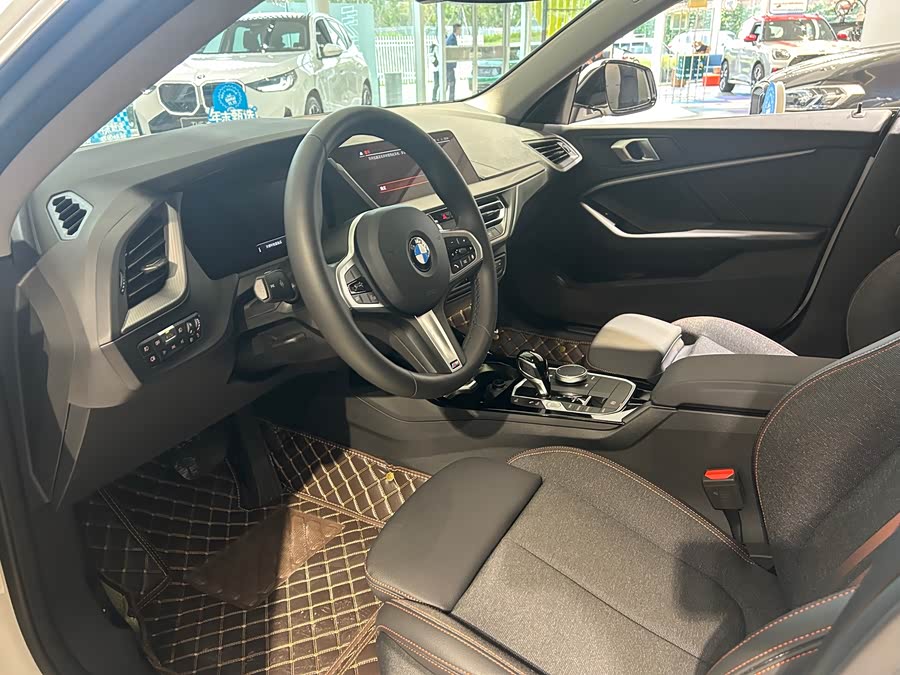 BMW 2 Series (Imported) 2024 immagine di auto #7