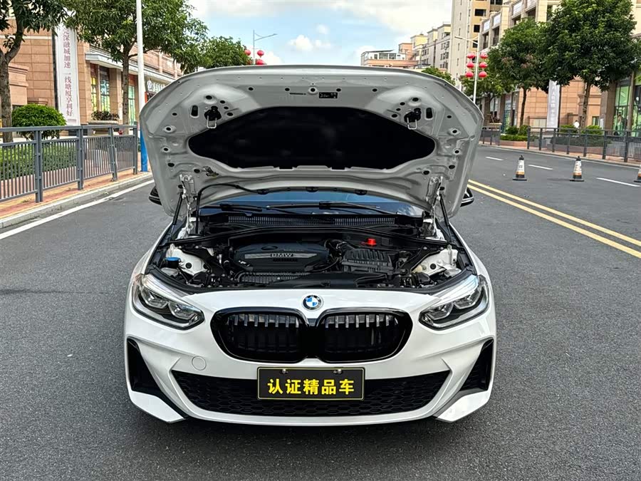 BMW 1 Series 2022 #7 BMW 1 Series 2022 car image #7