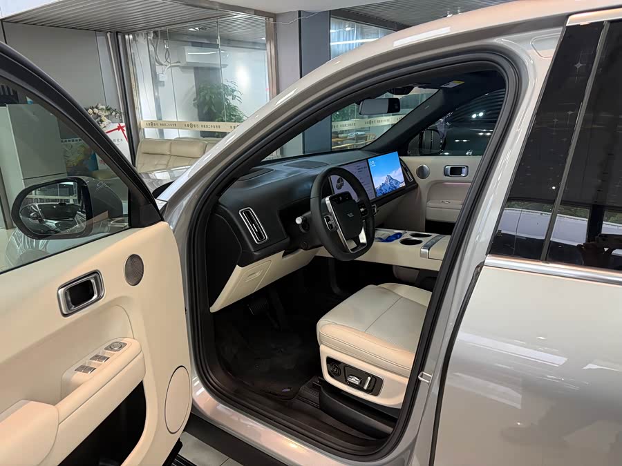 Li L8 2024 изображение автомобиля #7