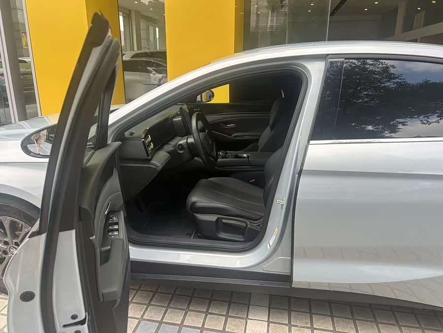 BYD Qin L 2024 car image #7