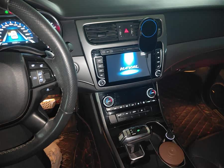 Haval H8 2017 #7 Haval H8 2017 car image #7