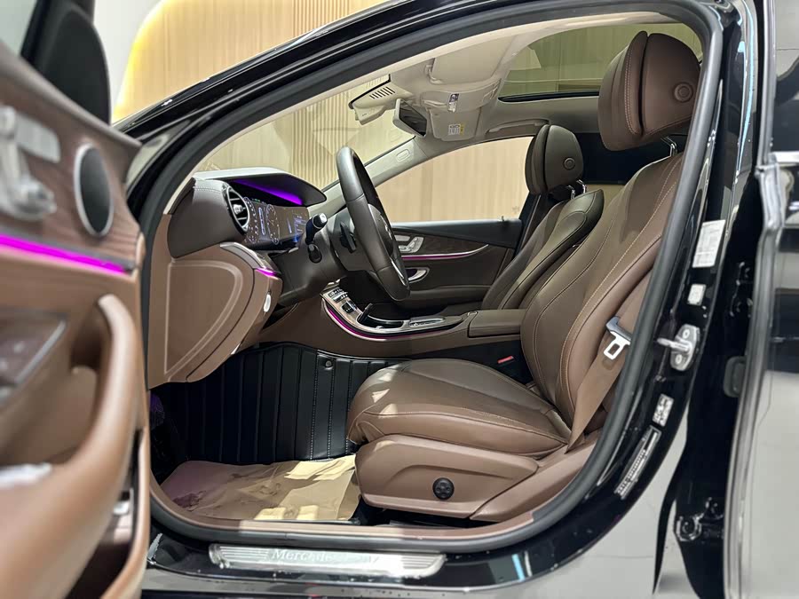 Mercedes-Benz E Class New Energy 2020 car image #7