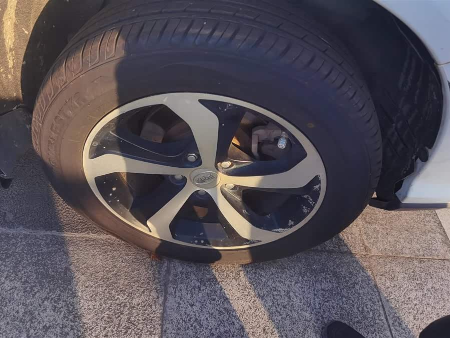 BYD S7 2015 car image #7