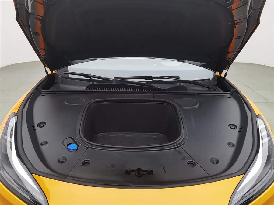 哪吒汽车 哪吒GT 2023 汽车图片 #7