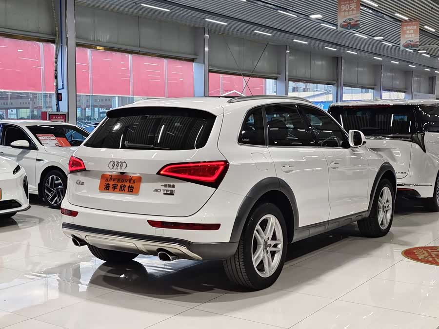 Audi Q5 2017 car image #7