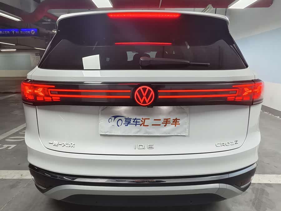 Volkswagen ID.6 Crozz 2022 immagine di auto #7