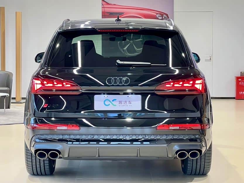 Audi SQ7 2025 #7 Audi SQ7 2025 car image #7