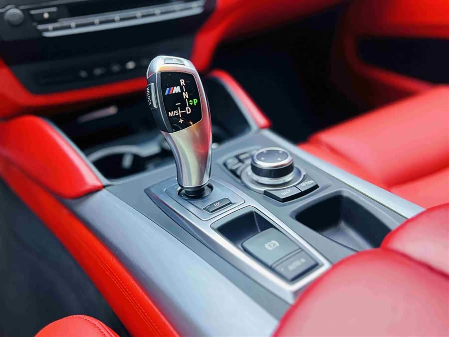 BMW X6 M 2013 immagine di auto #7