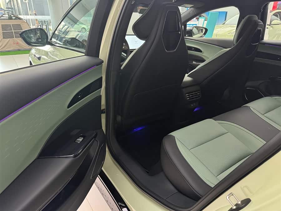 HongQi EH7 2025 #7 HongQi EH7 2025 car image #7