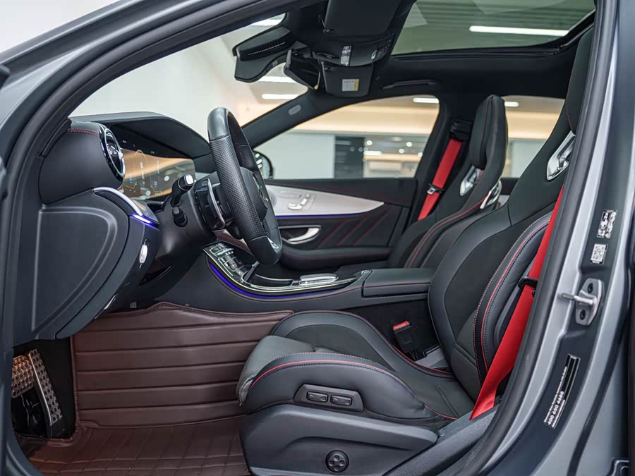 Mercedes-Benz E AMG 2022 صورة سيارة #7