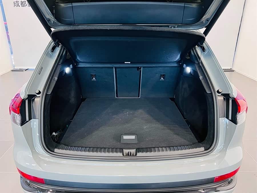 Audi Q4 e-tron 2024 imagem de carro #7