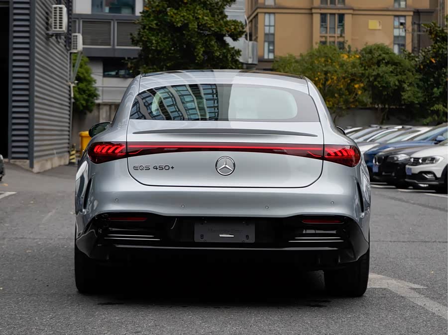 Mercedes-Benz EQS Class 2024 صورة سيارة #7