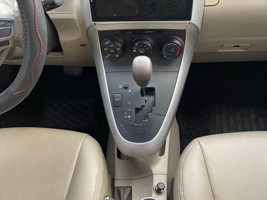 Toyota Reiz 2011 #7 Toyota Reiz 2011 immagine di auto #7