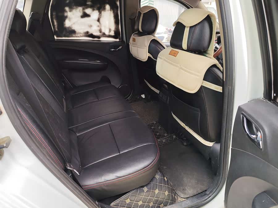 Forthing JOYEAR X5 2013 car image #7