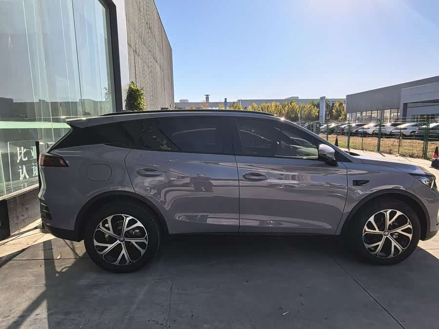 BYD Tang New Energy 2025 صورة سيارة #7