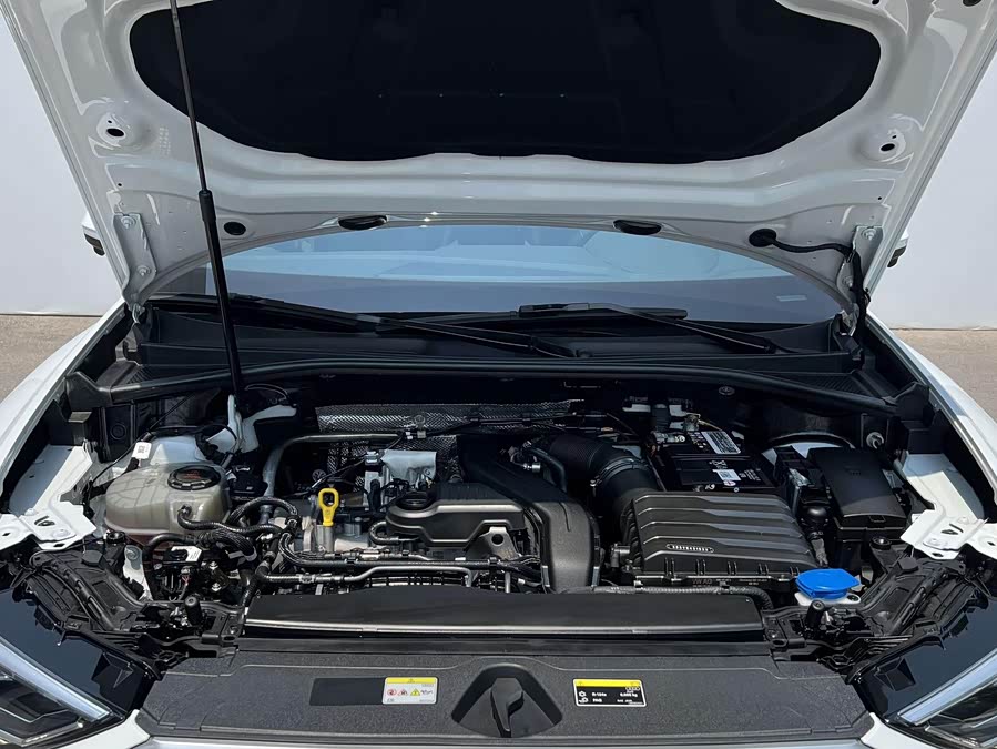 Audi Q3 2024 car image #7
