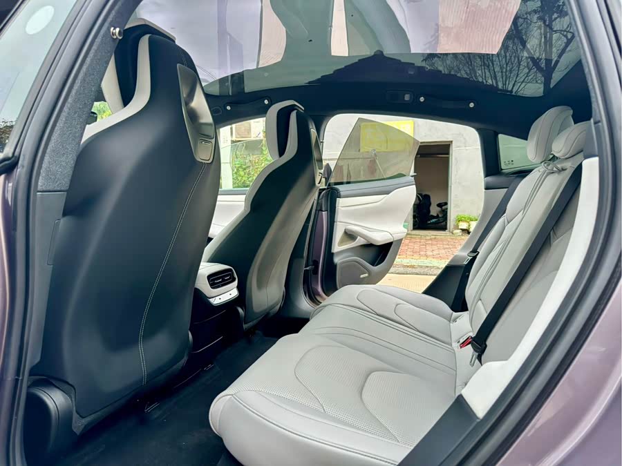 MI SU7 2024 car image #7