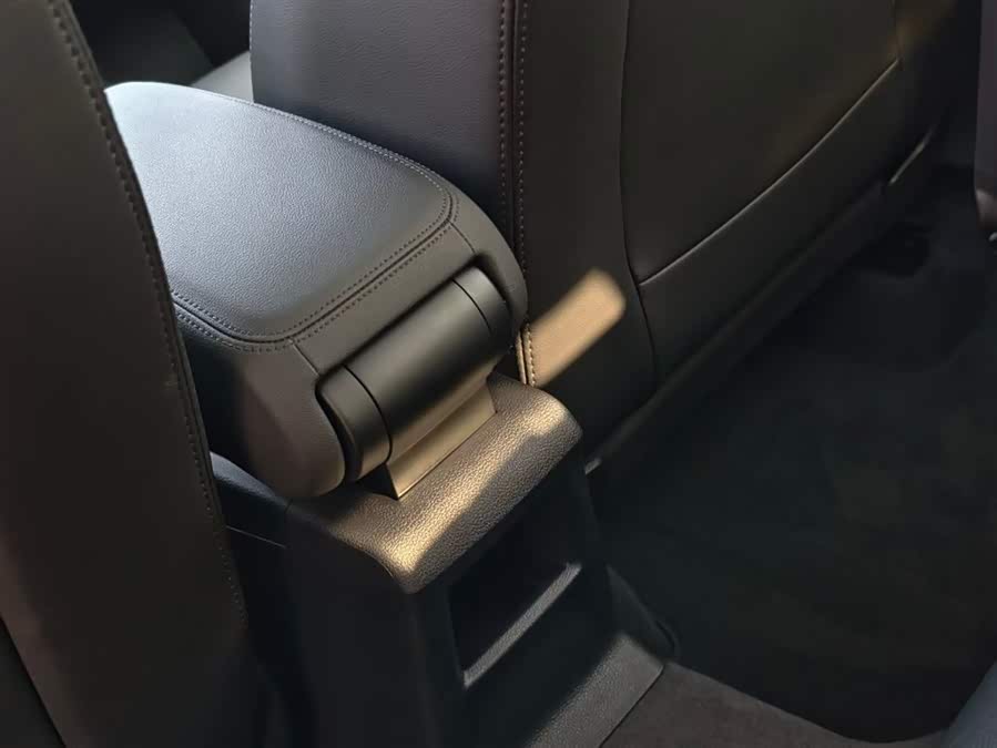 Audi Q2L 2020 изображение автомобиля #7