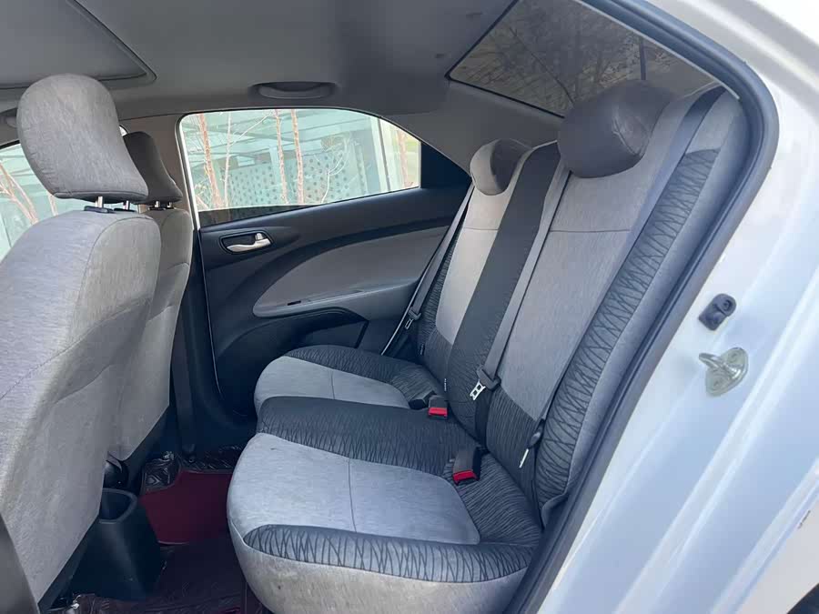 Kia Pegas 2021 صورة سيارة #7