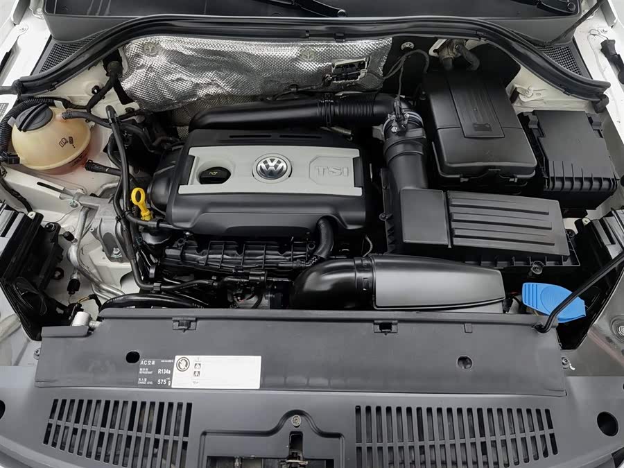 Volkswagen Tiguan 2015 car image #7