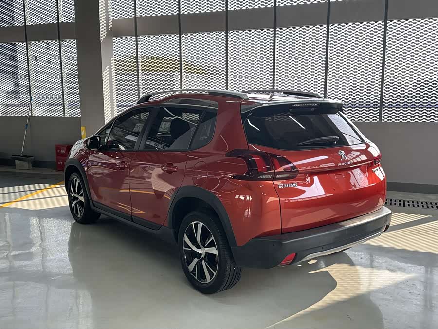 Peugeot 2008 2018 image de voiture #7