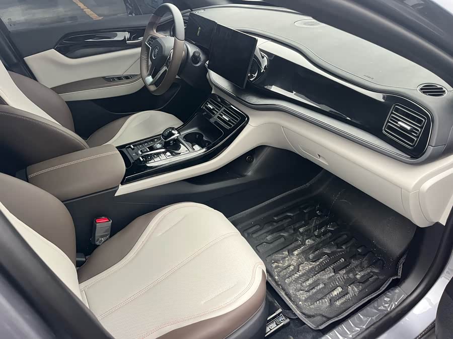 BYD Qin Plus 2024 #7 BYD Qin Plus 2024 car image #7