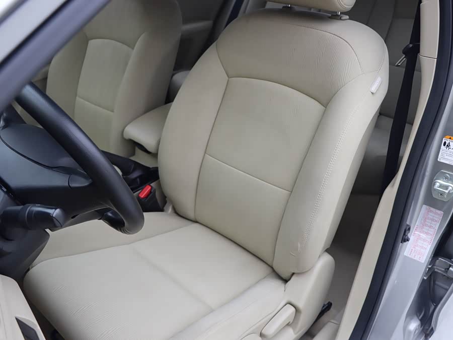 Suzuki 2013 car image #7