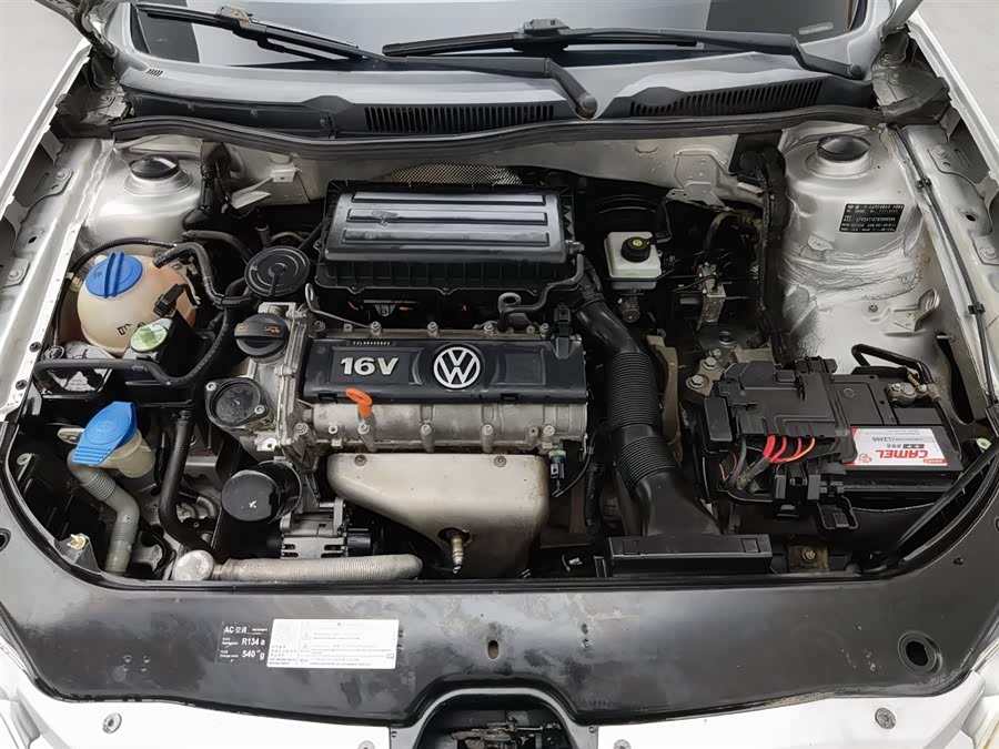 Volkswagen Bora 2011 car image #7
