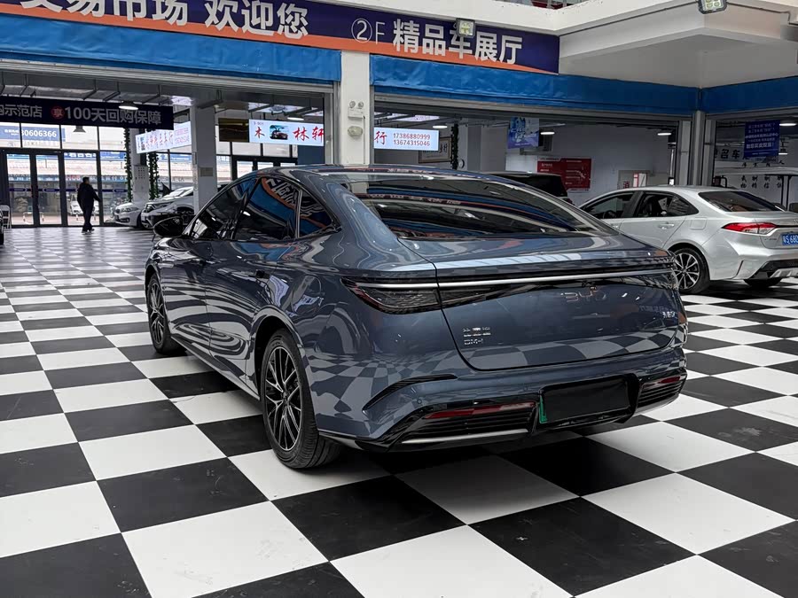 BYD Seal 07 DM-i 2025 #7 BYD Seal 07 DM-i 2025 car image #7