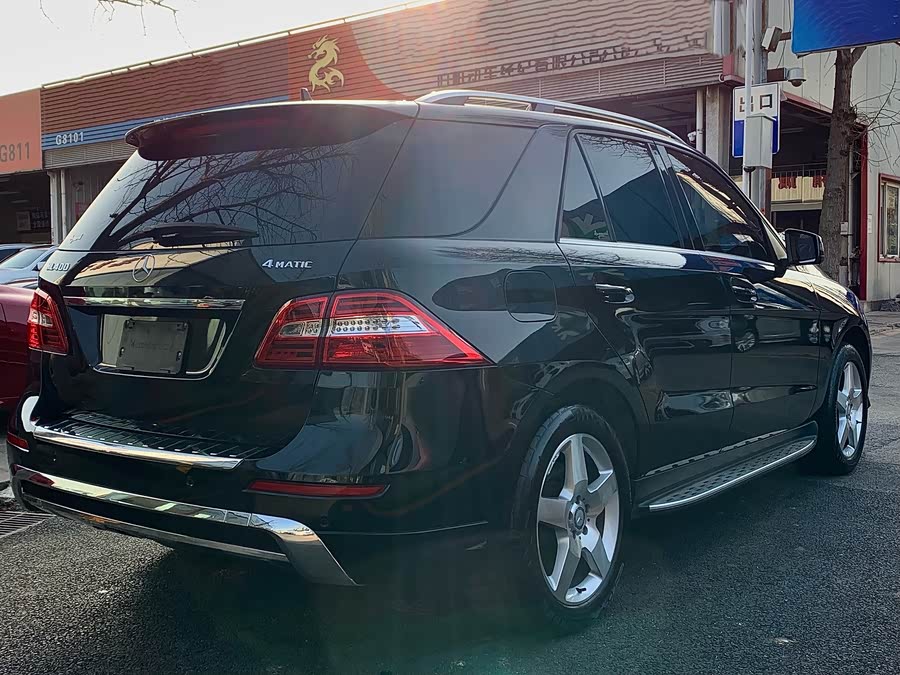 Mercedes-Benz M Class 2014 car image #7