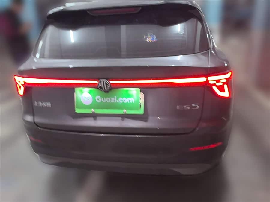 MG ES5 2025 immagine di auto #7