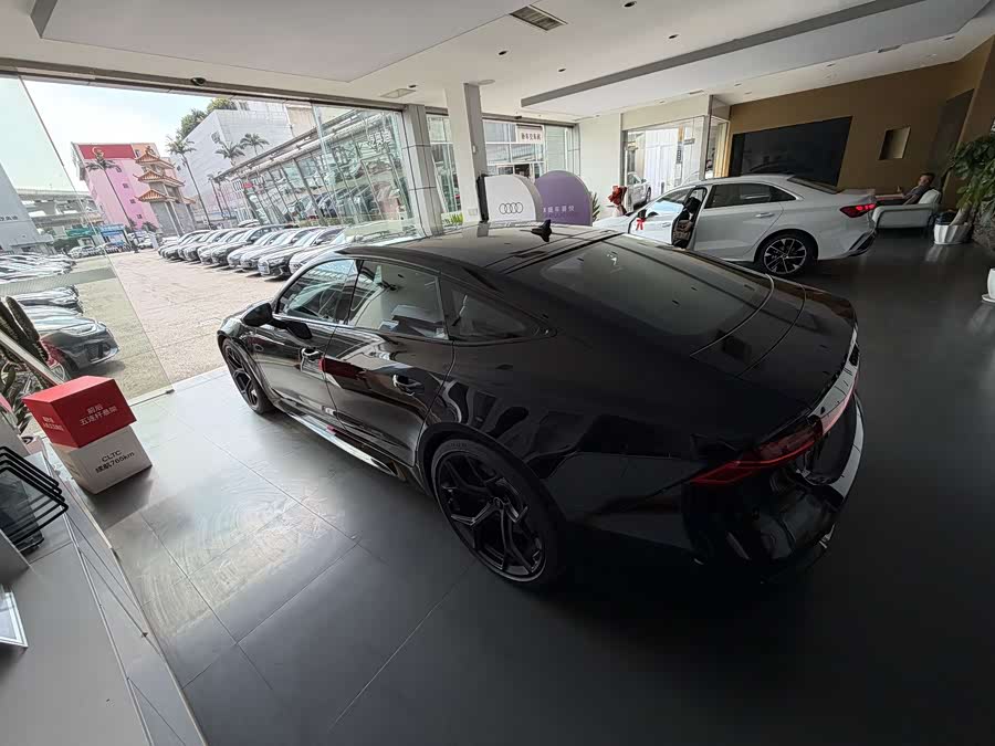 Audi RS 7 car image #7