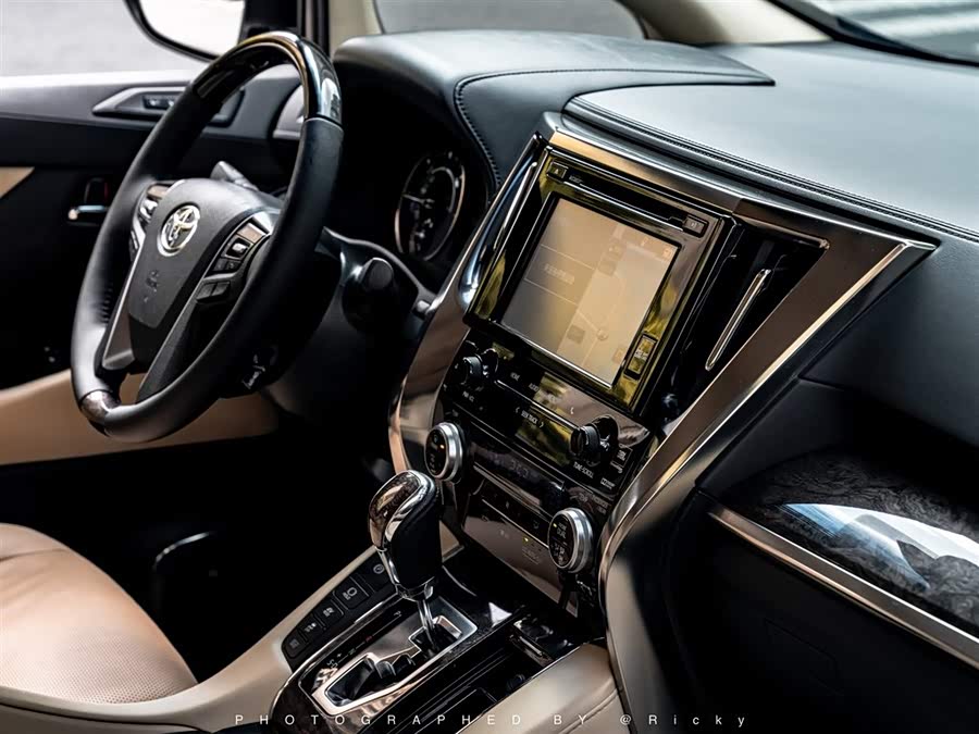 丰田 埃尔法 2020 汽车图片 #7