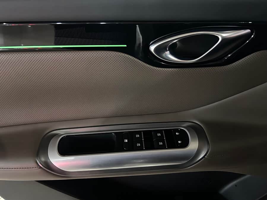 GAC Trumpchi E8 New Energy 2023 car image #7