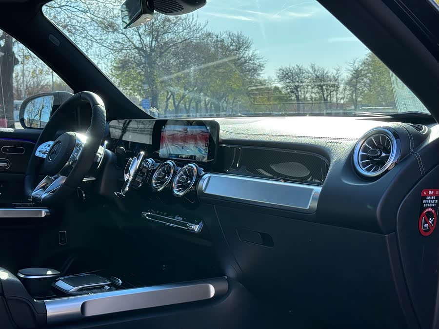 Mercedes-Benz GLB AMG 2022 #7 Mercedes-Benz GLB AMG 2022 car image #7