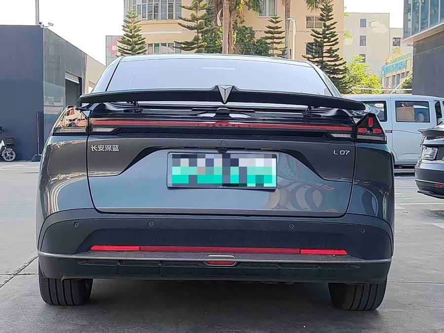 Deepal L07 2025 #7 Deepal L07 2025 car image #7